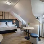 فندق Center Affiliated By Melia 4*