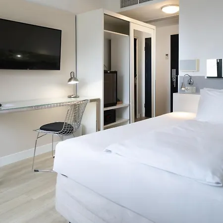 Hotel Center, Affiliated By Melia Munich