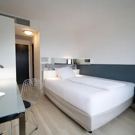 Hotel Center, Affiliated By Melia 4*