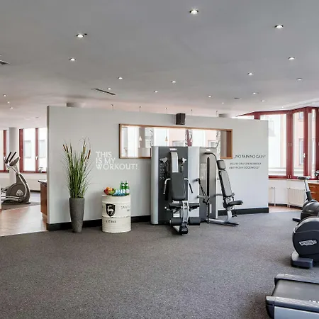 Center Affiliated By Meliá Hotel 4*