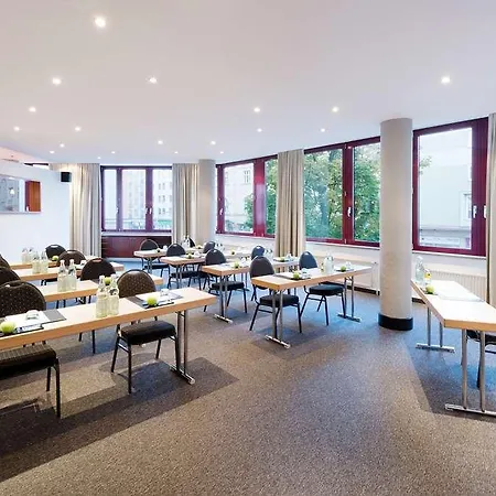 Center Affiliated By Meliá Hotel 4*