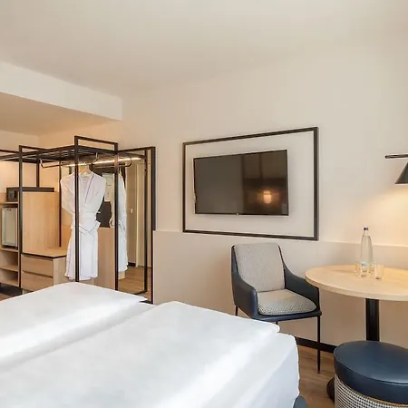 Center Affiliated By Meliá Hotel 4*