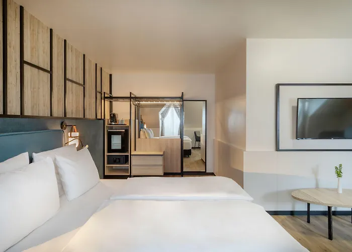 Hotel Center Affiliated By Melia 4*
