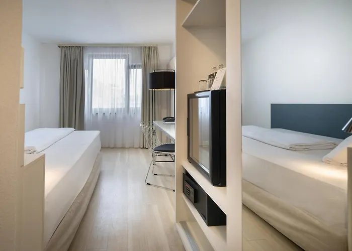 Hotel Center Affiliated By Melia 4*