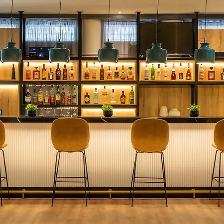 Center Affiliated By Meliá Hotel 4*