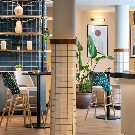 Hotel Center Affiliated By Meliá 4*
