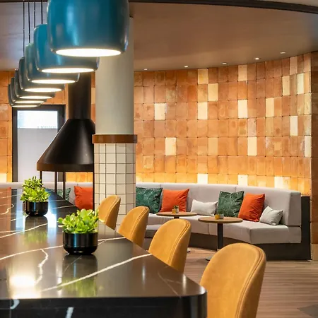 Hotel Center, Affiliated By Melia 4*